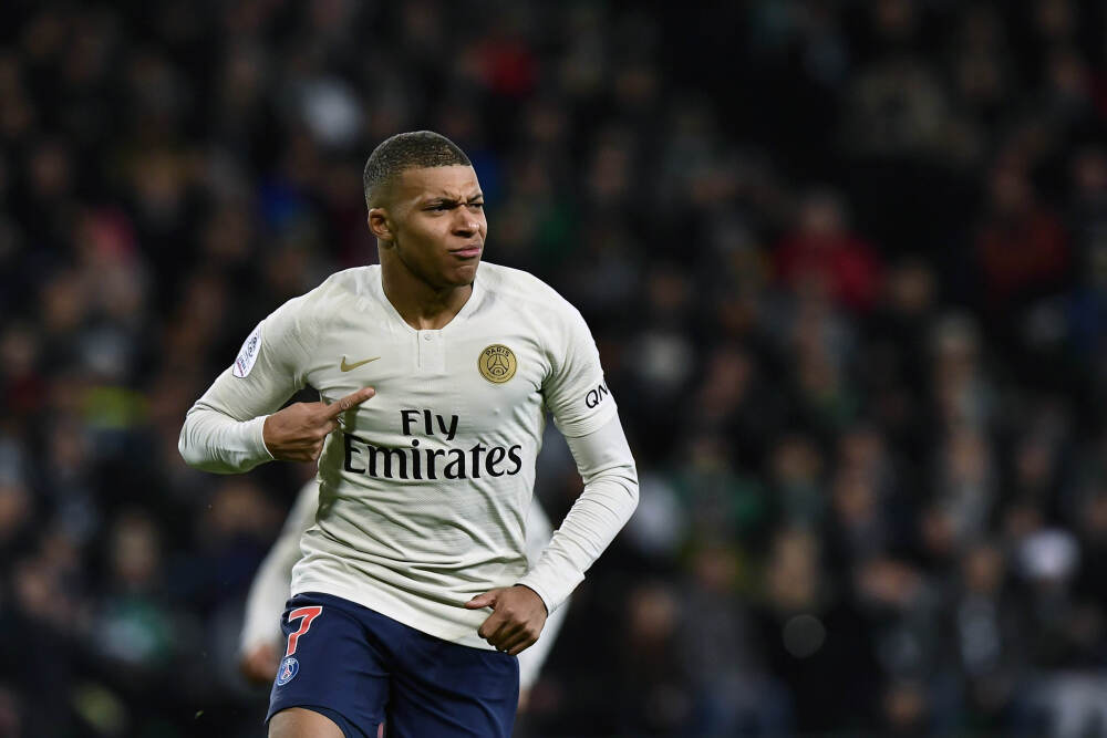 美财长当众失态，英媒却劝其认输，稀土牌到底有多硬？